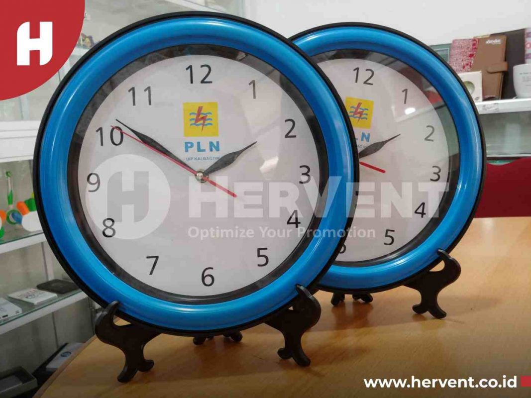 Jam Dinding - PLN