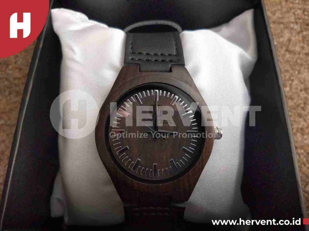 Jam Tangan Kayu - HONDA