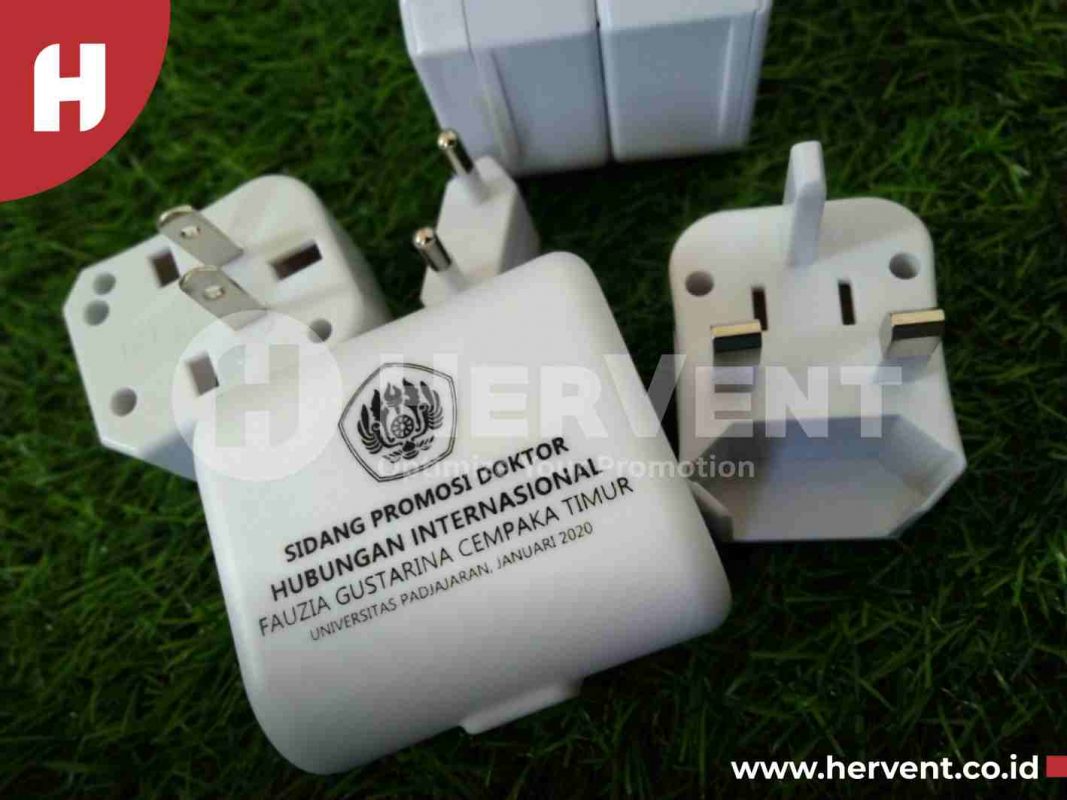 Travel Adapter - PROMOSI SIDANG UNPAD