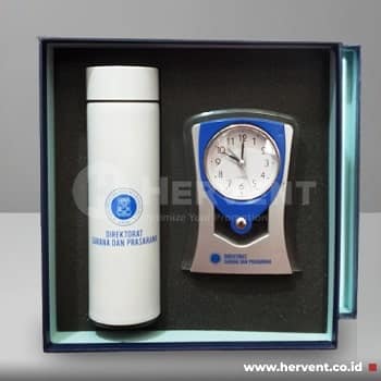 Gift Package SBM ITB, souvenir jam meja, tumbler custom